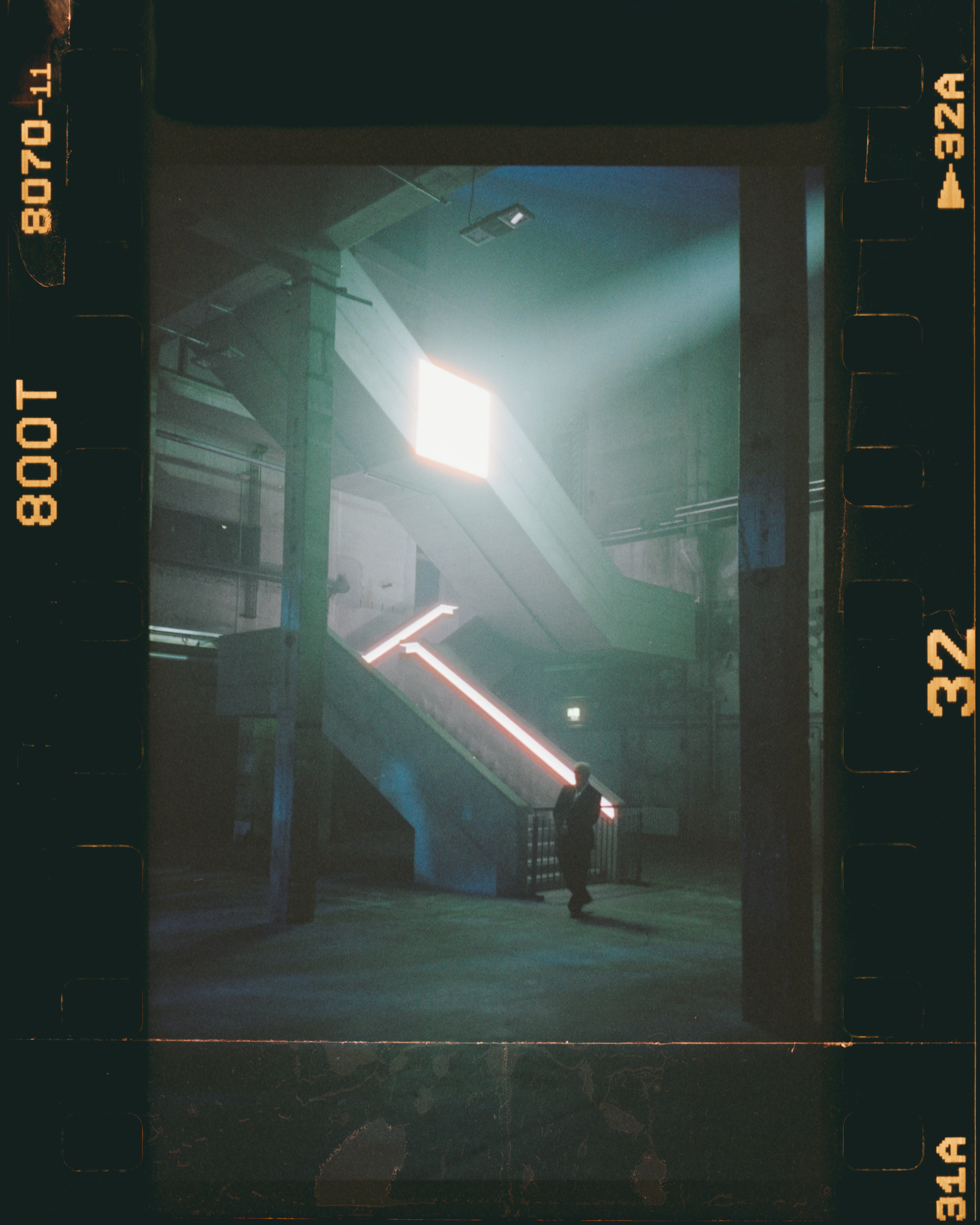 Traum, frame 01 — 35mm night photograph by Erik Lindberg